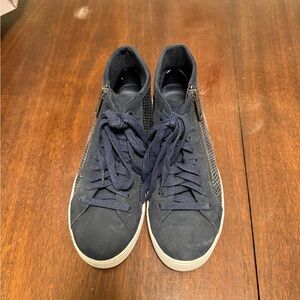 Vionic Women's Navy High-Top Sneakers